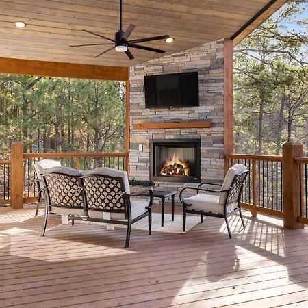 New Luxury Cabin, Hot Tub, Forest Views,Hotel Style Amenities Broken Bow Exterior foto