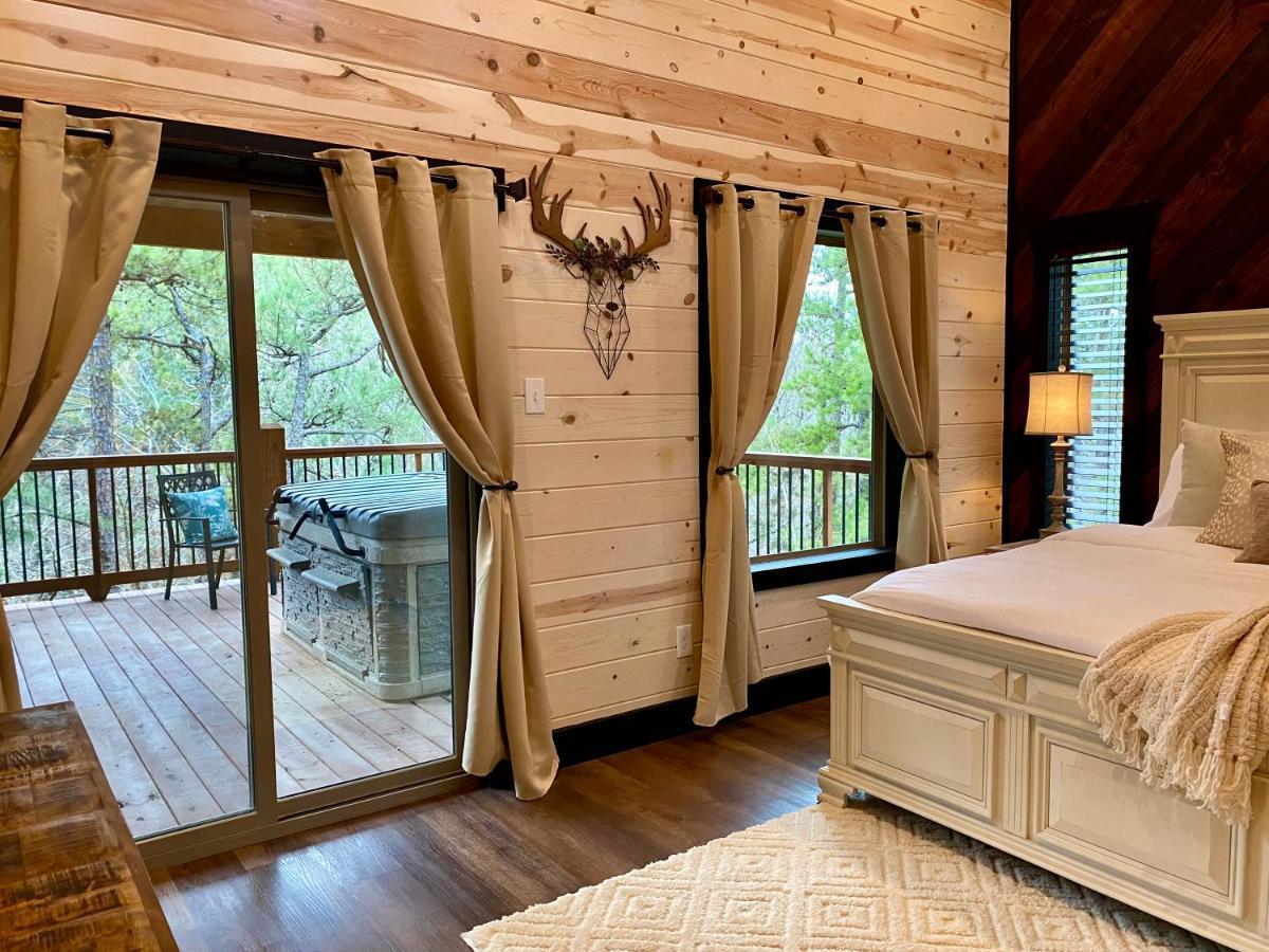 New Luxury Cabin, Hot Tub, Forest Views,Hotel Style Amenities Broken Bow Exterior foto
