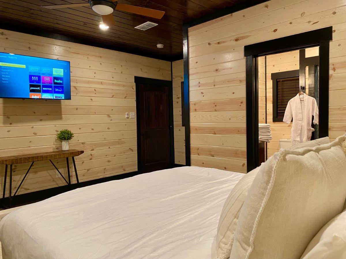 New Luxury Cabin, Hot Tub, Forest Views,Hotel Style Amenities Broken Bow Exterior foto