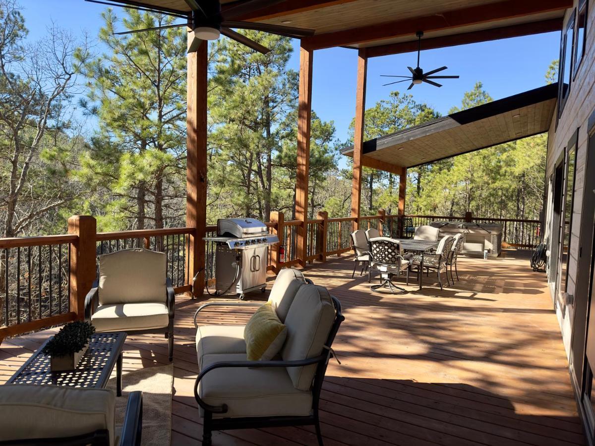 New Luxury Cabin, Hot Tub, Forest Views,Hotel Style Amenities Broken Bow Exterior foto