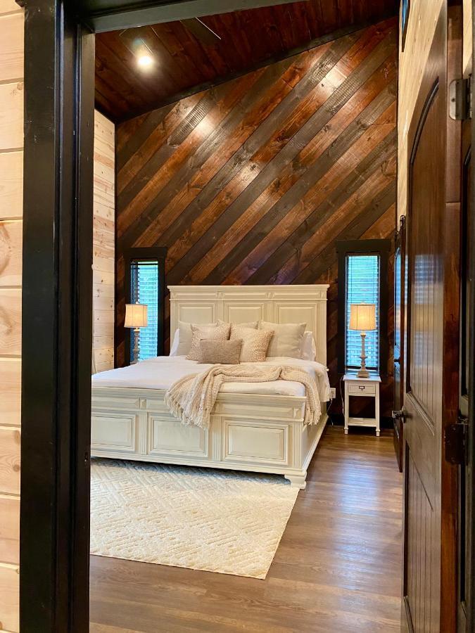 New Luxury Cabin, Hot Tub, Forest Views,Hotel Style Amenities Broken Bow Exterior foto