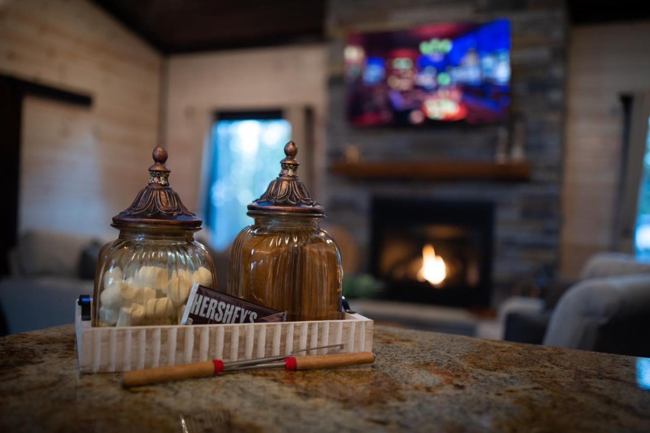 New Luxury Cabin, Hot Tub, Forest Views,Hotel Style Amenities Broken Bow Exterior foto
