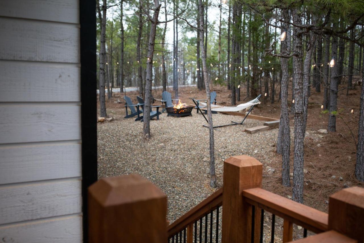 New Luxury Cabin, Hot Tub, Forest Views,Hotel Style Amenities Broken Bow Exterior foto