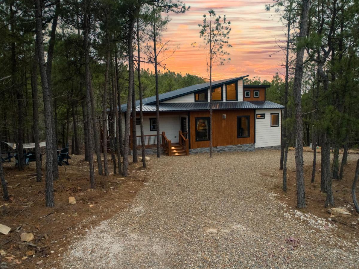 New Luxury Cabin, Hot Tub, Forest Views,Hotel Style Amenities Broken Bow Exterior foto